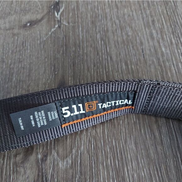 5.11 TACTICAL 1.5” TRAINER BELT LARGE - Picture 3 of 6